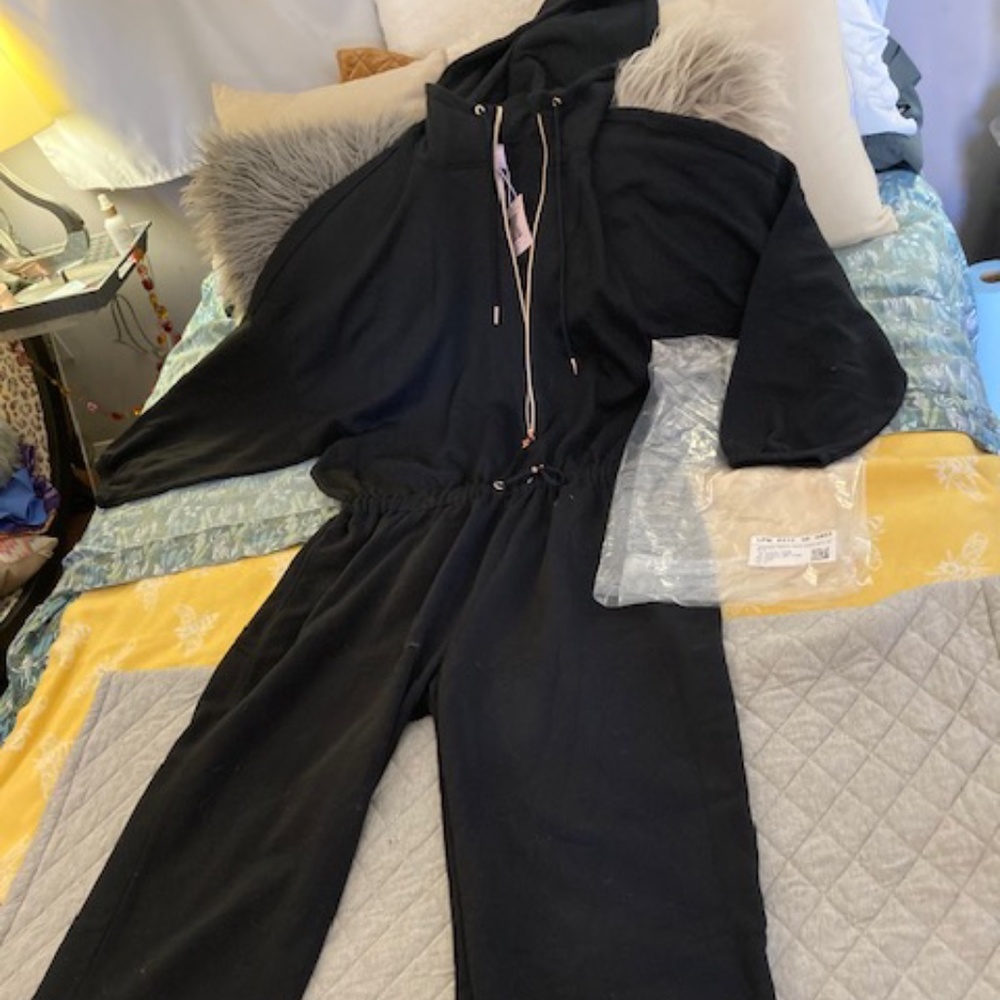 NWT Savage Fenty Zip-up Onesie w/ Hoodie UNISEX